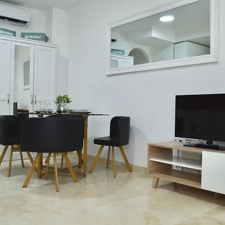 Adriana. Centrico, A 50m De La Playa. فوينخيرولا